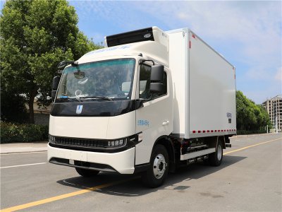 吉利遠(yuǎn)程星智H8E純電動4.2米冷藏車